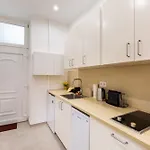 Cosy By Stn Budapest
