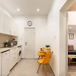 Cosy By Stn Apartman Budapest