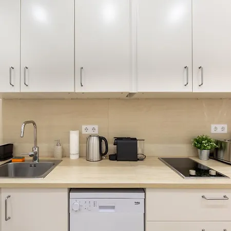Apartment Cosy By Stn