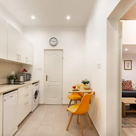 Cosy By Stn Apartment Budapest