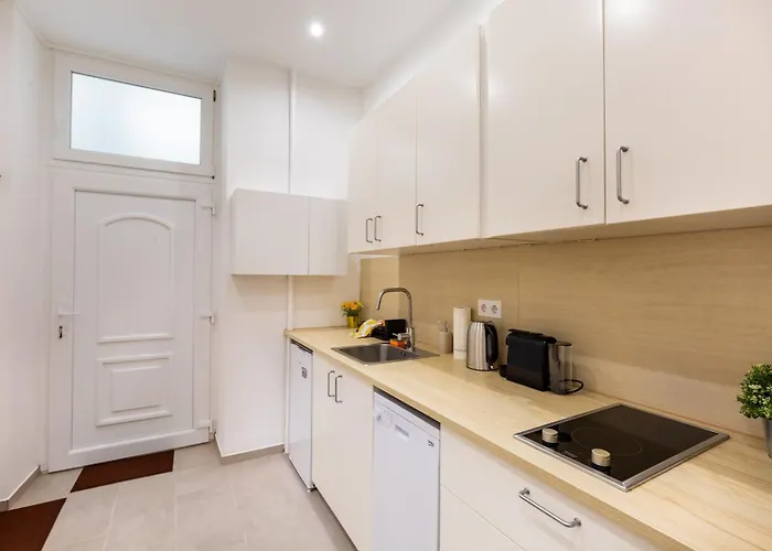 Cosy By Stn Budapest