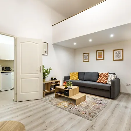 Cosy By Stn Appartement *