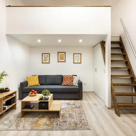 Cosy By Stn Appartement *
