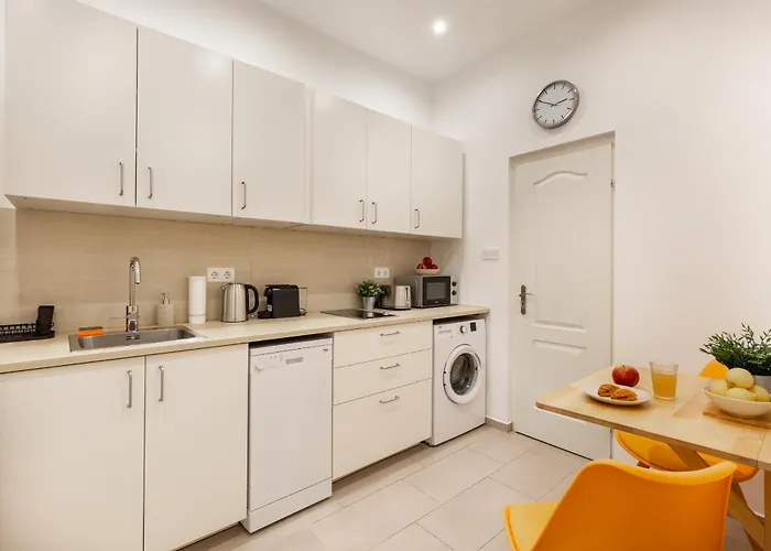 Cosy By Stn Budapest